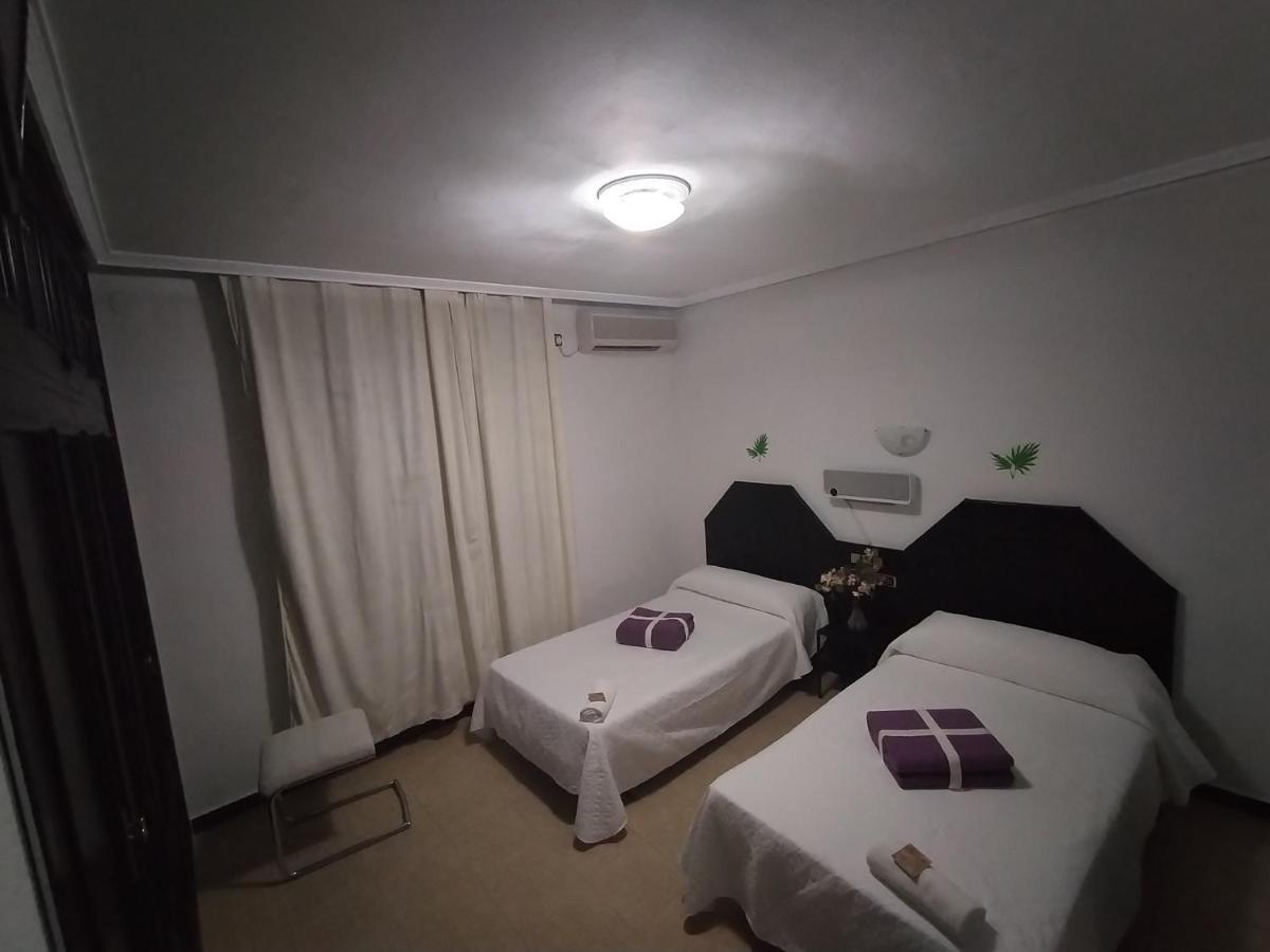 Hostal New York City Sonseca المظهر الخارجي الصورة